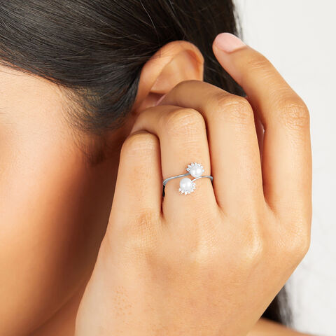 Graceful Pearl Silver Ring
