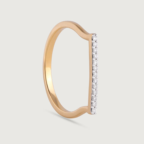 Classic Sleek Gold & Diamond Finger Ring