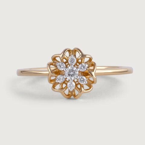 Crochet Vibes Gold and Diamond Finger Ring