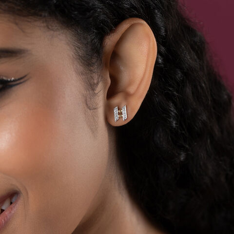 Zigzag Radiance Gold & Diamond Stud Earrings