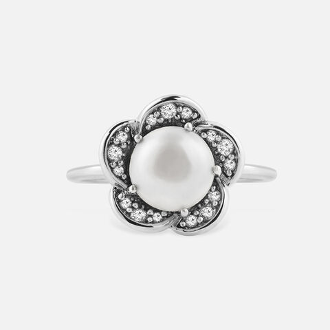 Glided Blossom Pearl Silver Finger Ring