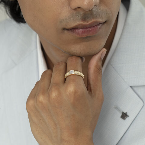 Ribbed Radiance Gold & Diamond Ring for Men