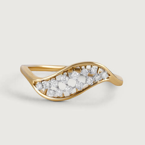 Elegant Wave Gold & Diamond Finger Ring