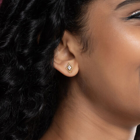 Sequine Radiance Gold & Diamond Stud Earrings