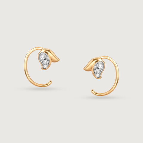 Chic Tulip 14 Kt Gold & Diamond Stud Earrings