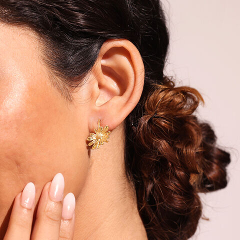 Dainty Daisy Gold Hoop Earrings