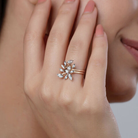 Leaf Whisper Gold and Diamond Finger Ring