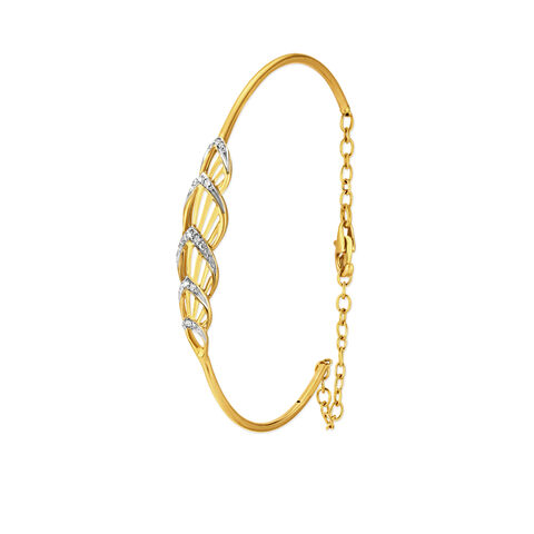 14KT Yellow Gold Diamond Oval Bangle With Teardrop Design
