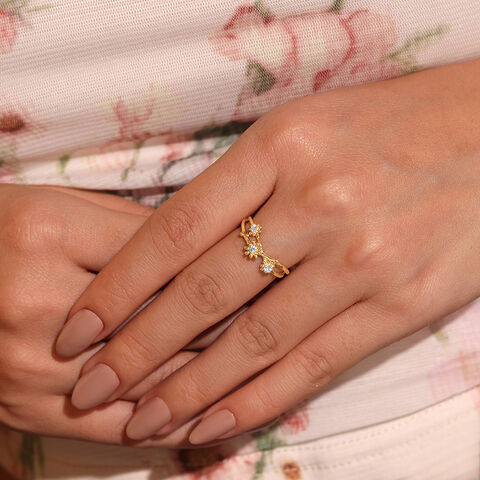 Dewdrop Daisy Diamond Ring