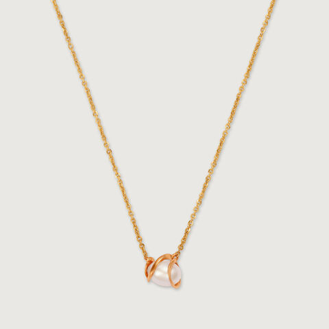 Graceful Allure 14 Kt Gold & Pearl Necklace
