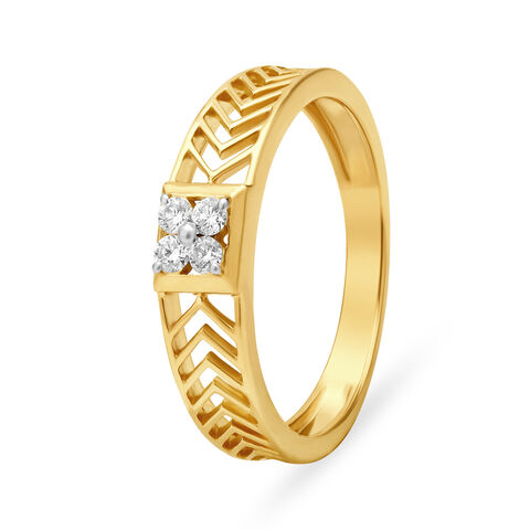 Textured Gold and Diamond Finger Ring