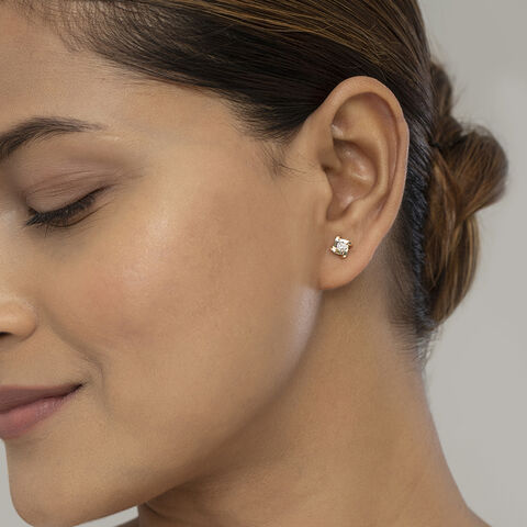 Basketry Radiance Gold and Diamond Stud Earrings