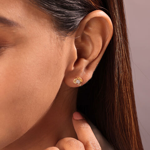 Enchanted Bloom 14 Kt Gold & Diamond Stud Earrings