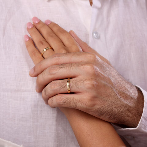 Heartfelt Band 18KT Gold Couple Ring-Single Piece