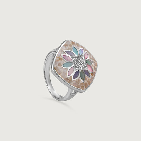 Mother of Pearl Oasis Silver Ring