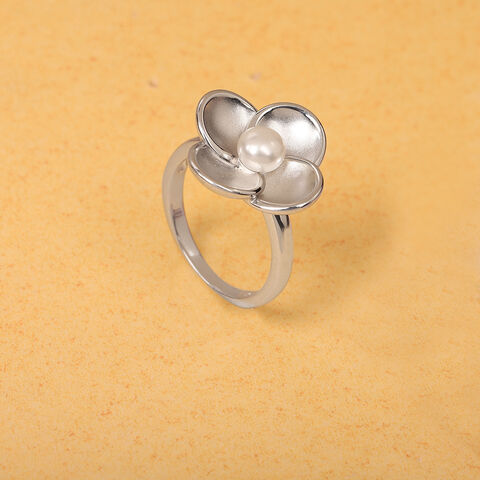 Delicate Bloom Pearl Finger Ring