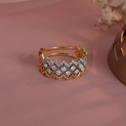 Radiant Chevron Gold & Diamond Finger Ring