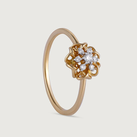 Crochet Vibes Gold and Diamond Finger Ring