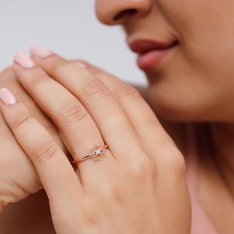 14KT Yellow Gold Blooming Elegance Finger Ring