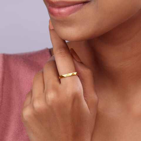 22KT Yellow Gold Striking Abstract Ring