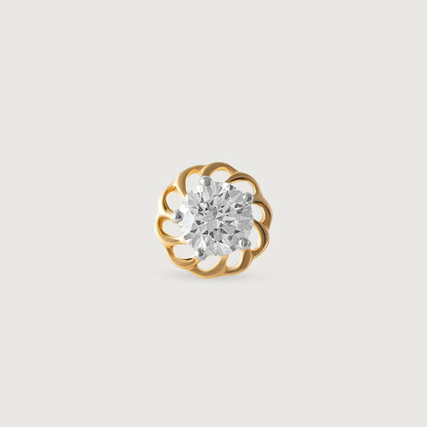 Ethereal Glow Gold and Diamond Nose Pin
