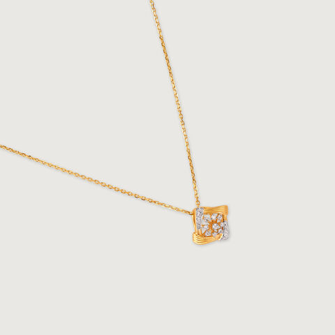Luxe Floral Gold & Diamond Necklace