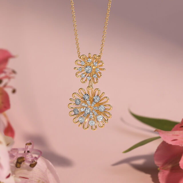 Everbloom Daisy Diamond Pendant,,hi-res image number null