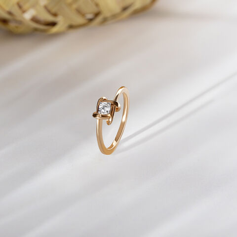 Basketry Elegance Gold and Diamond Finger Ring