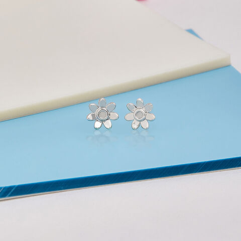 Shimmering Flower Silver Earrings