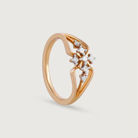 Dazzling Blend Gold & Diamond Finger Ring