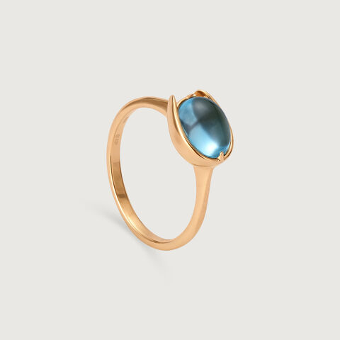 Twilight Firefly 14 kt Gold & Blue Topaz Finger Ring