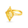 Striking Yellow Gold Conch Finger Ring,,hi-res view 4