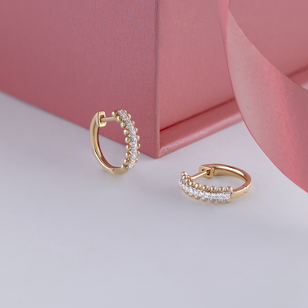 Chic Dazzling Gold & Diamond Hoop Earrings