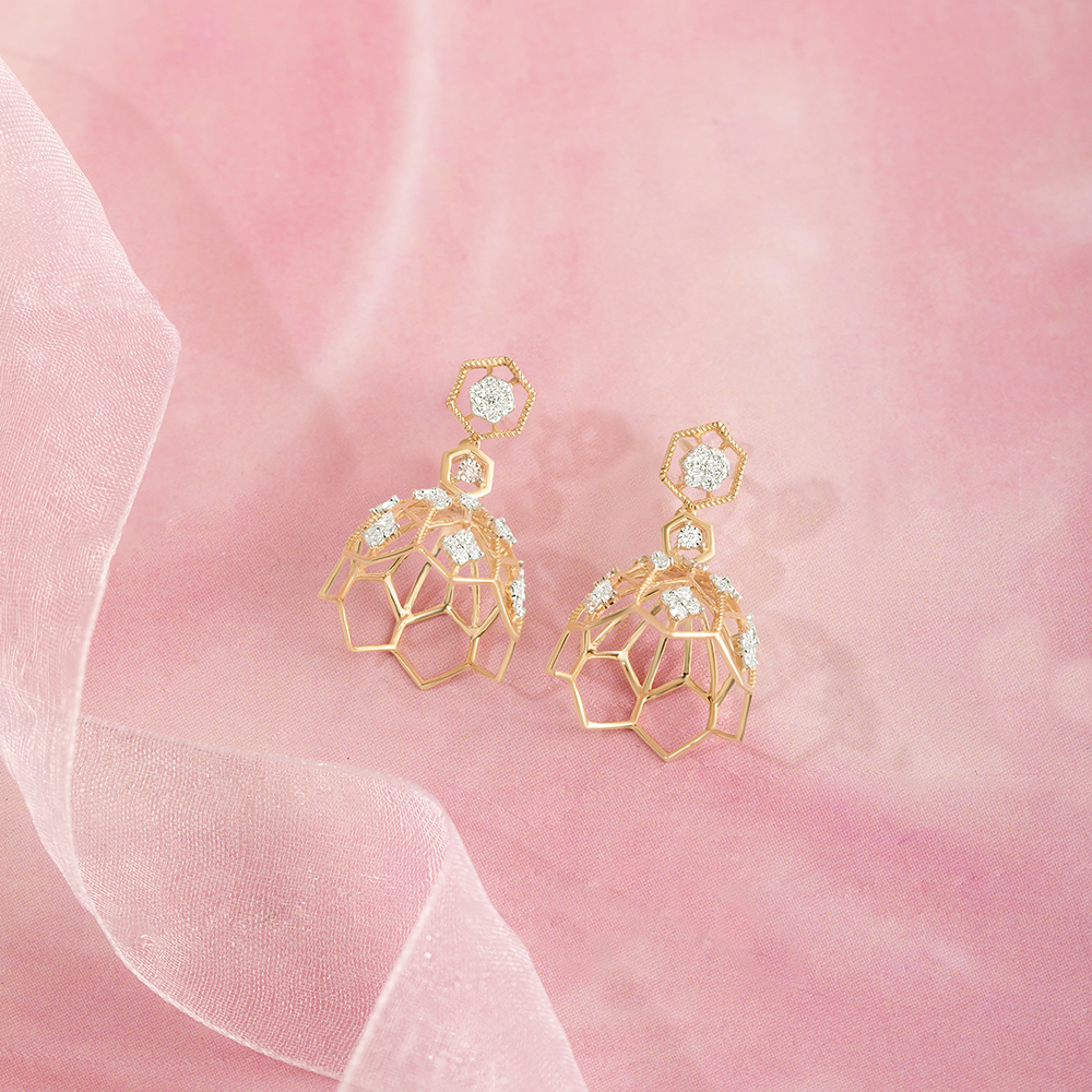 Lippan Grandeur Gold & Diamond Jhumka