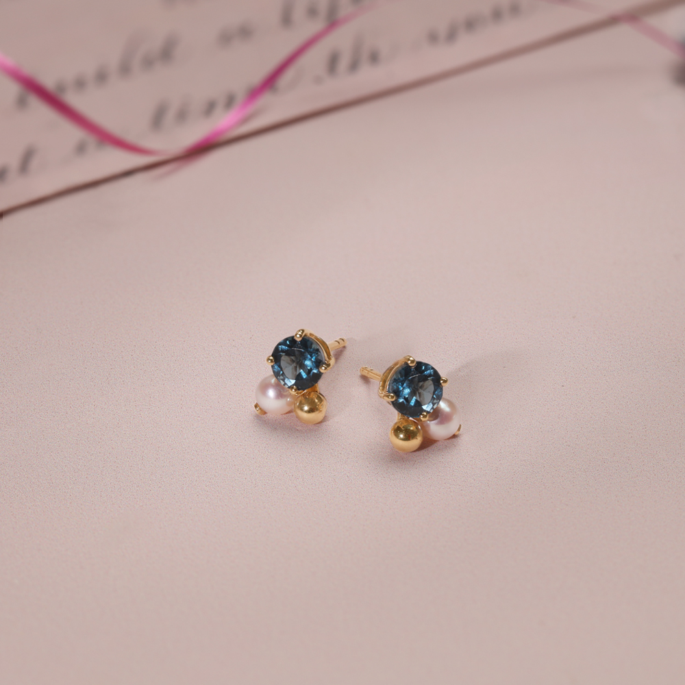 Aqua Twinkle Pearl & Gold Stud Earrings