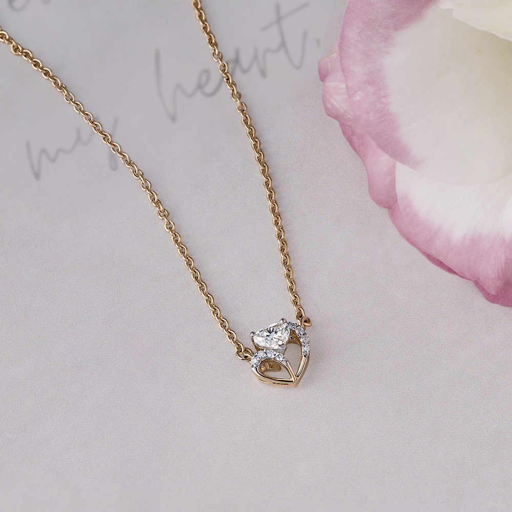 Heartfelt Radiance 14 kt Gold & Diamond Pendant with Chain