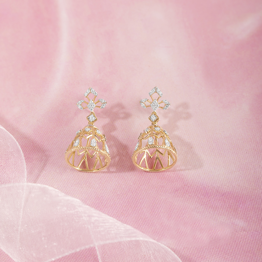 Lippan Splendour Gold & Diamond Jhumka