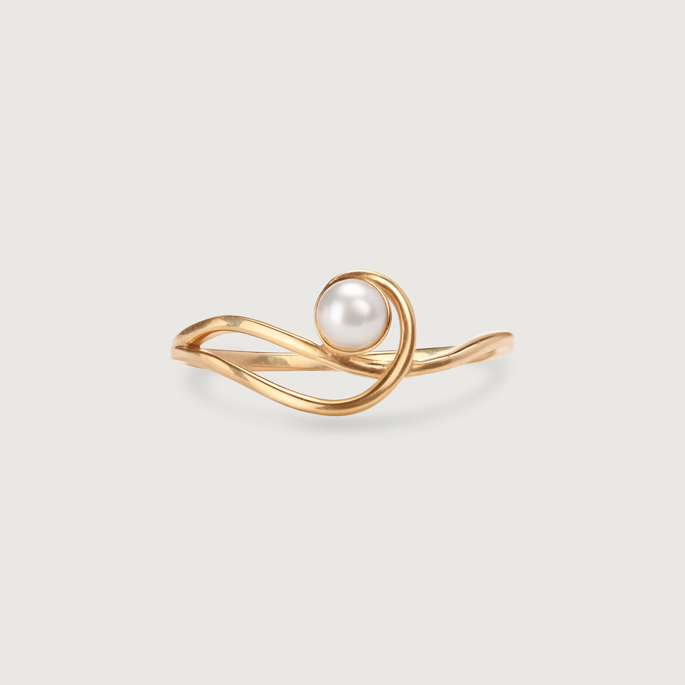 Pearl Essence 18KT Yellow Gold Finger Ring
