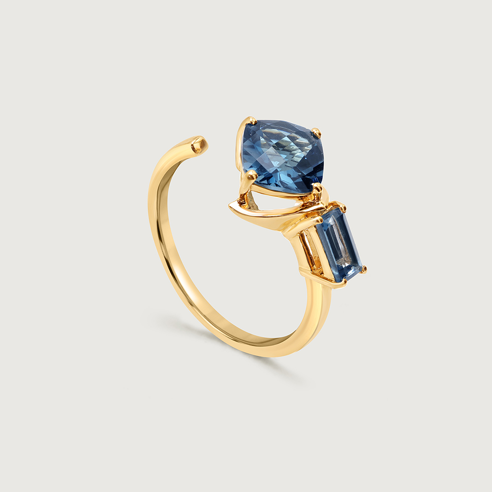 Scarlet 14KT London Blue Topaz Finger Ring