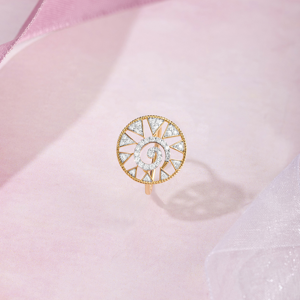 Spiral Triangular Gold & Diamond Finger Ring