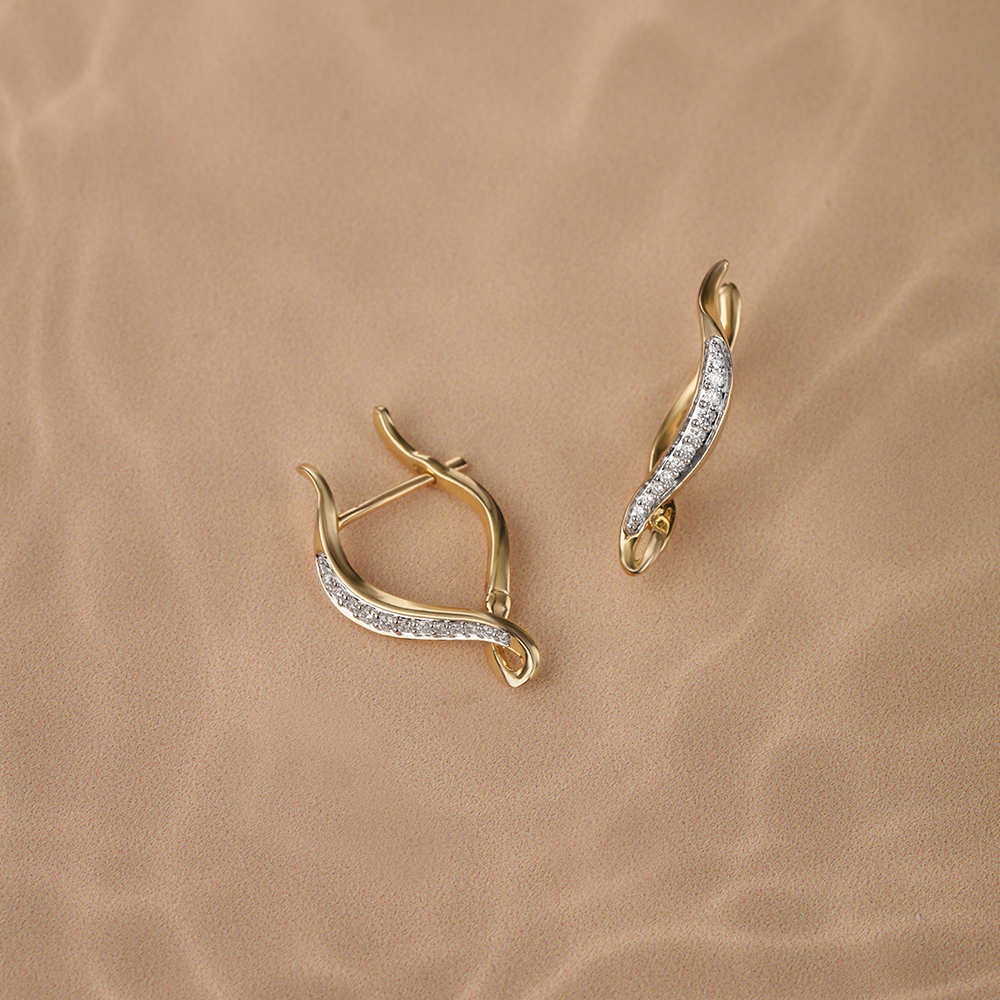 Serenity Curve 14 Kt Gold & Diamond Hoop Earrings